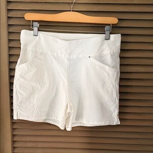 INC International Concepts High Waist stretchy White Shorts